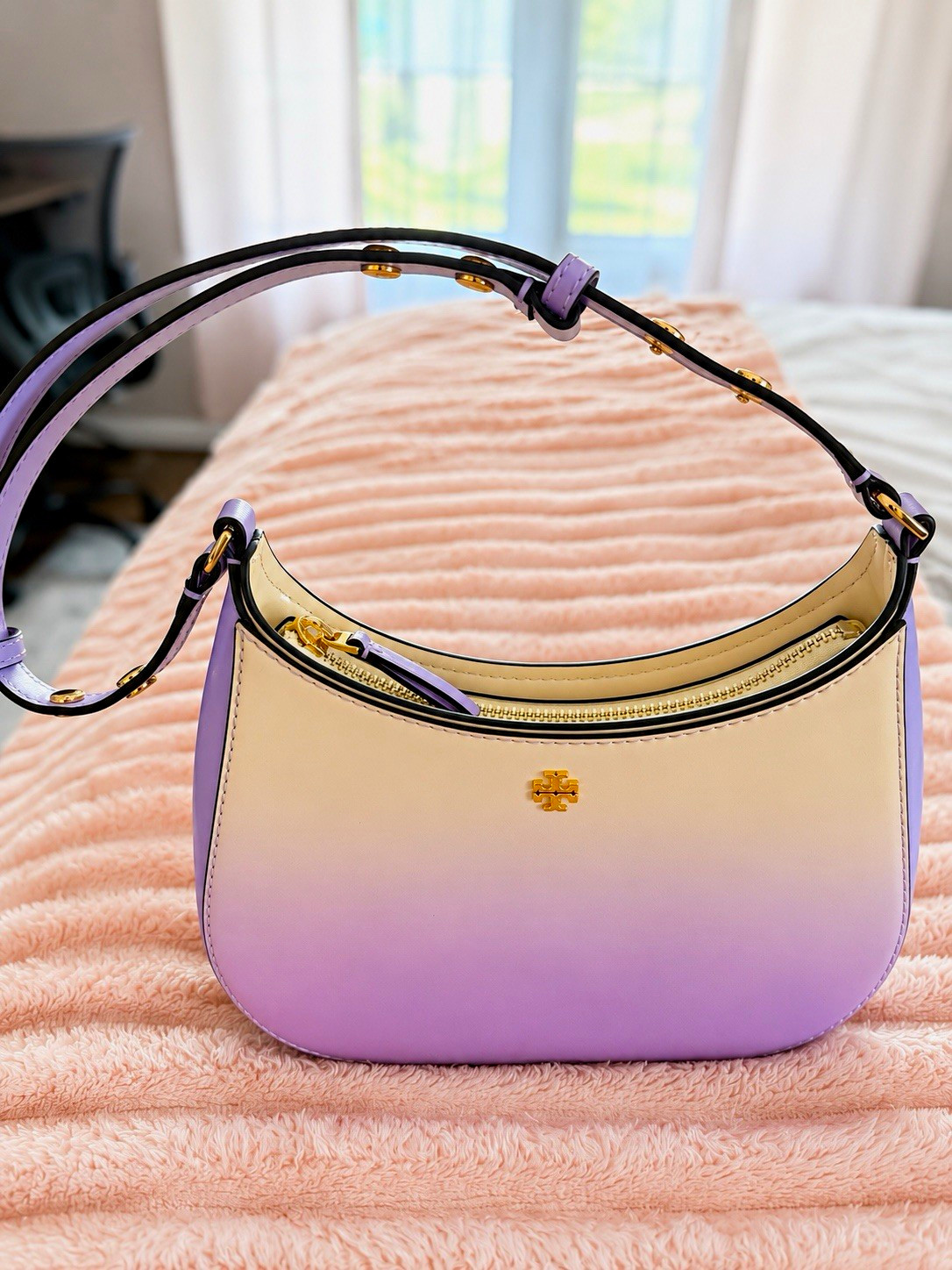Small Women’s Purple/Beige Colorblock Crescent Shoulder Bag, Zip, Gold, Strap
