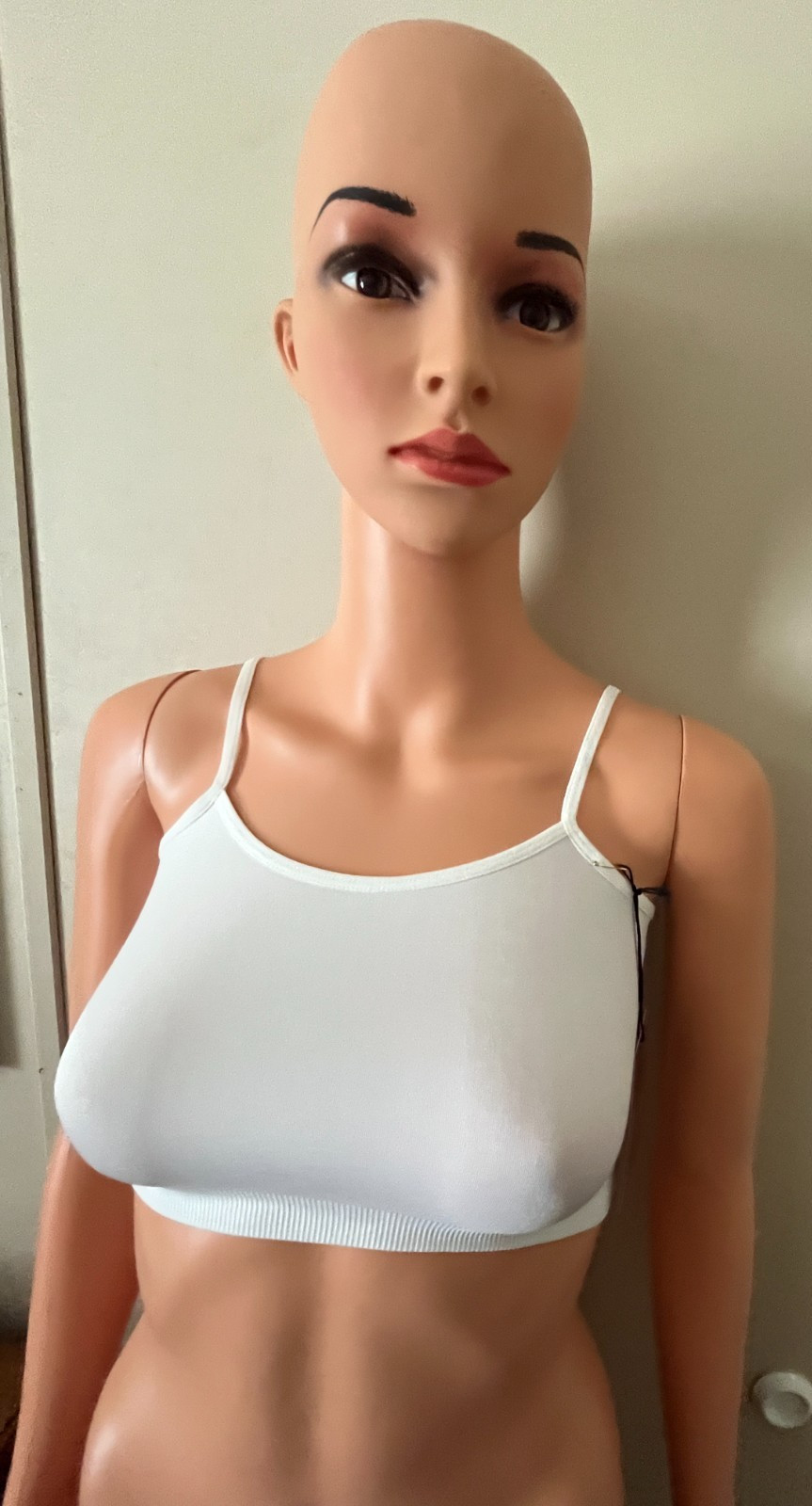 NWT IA ICON APPAREL COMFORT BRALETTE SIZE O/S WHITE 92% NYLON 8 % SPANDEX