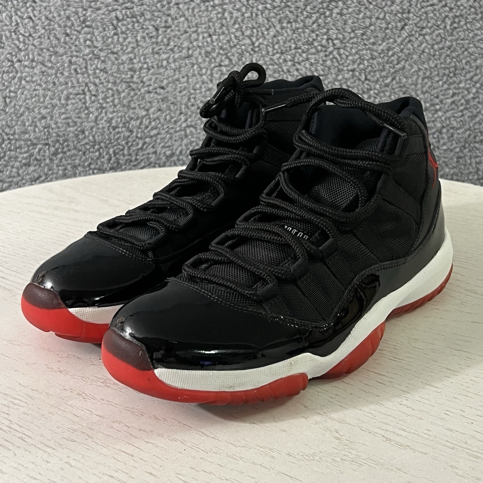 Air Jordan 11 Retro Bred 2012 Playoff Shoes Mens 10 Black Red Sneaker 378037-010