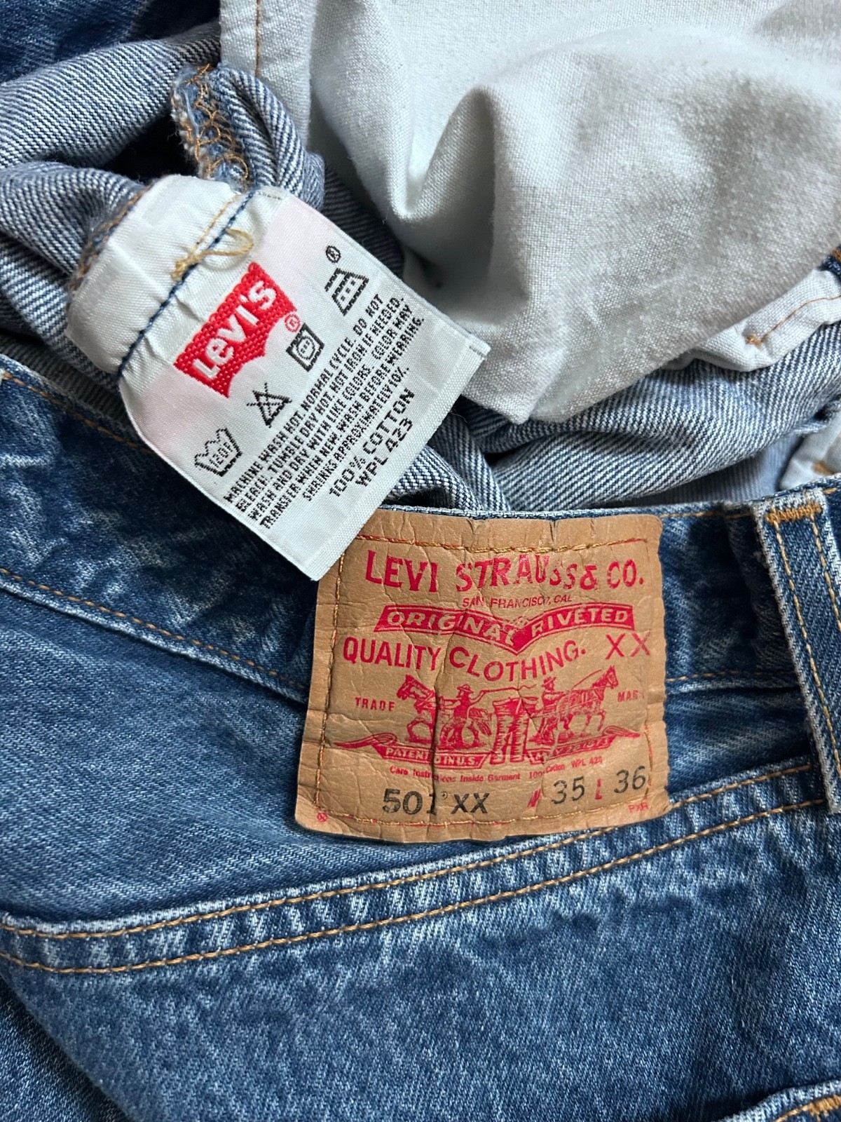 Vintage Levi’s 501XX size 32/32