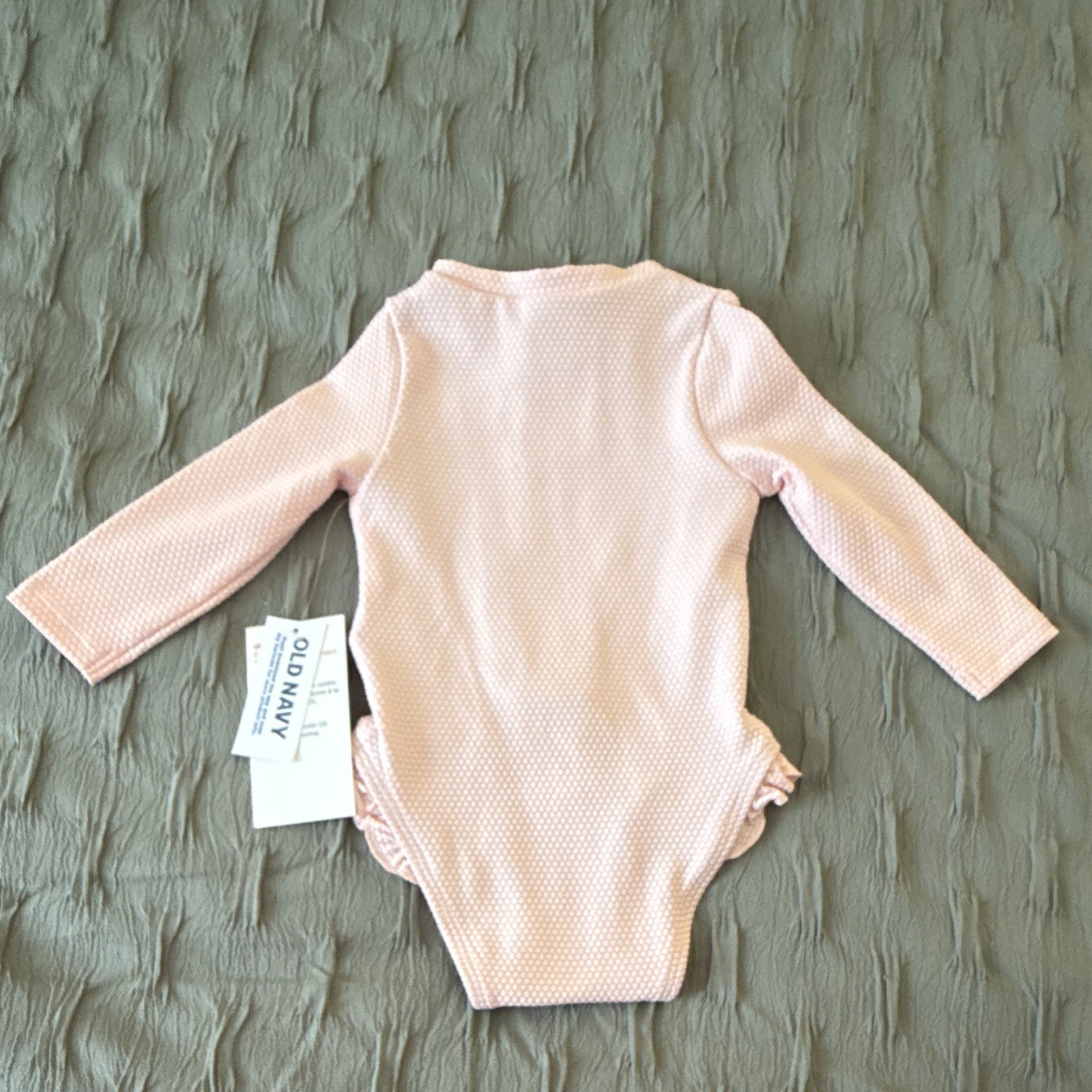 Old Navy Girls Pink Textured Knit UPF 40+ Zip Long Sleeve Ruffle Bodysuit 0-3M