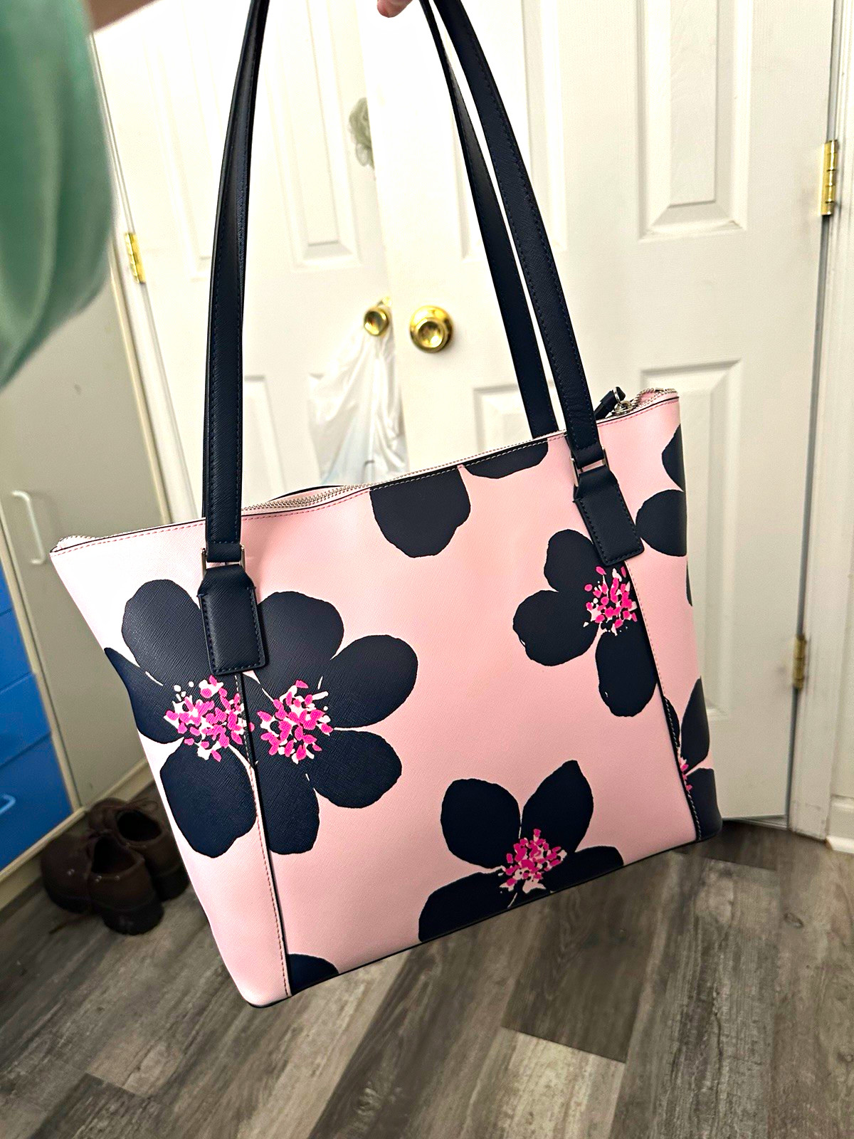 Kate Spade New York Large Pink Black Floral Zip Tote Bag w/ Pouch, Zip Pocket
