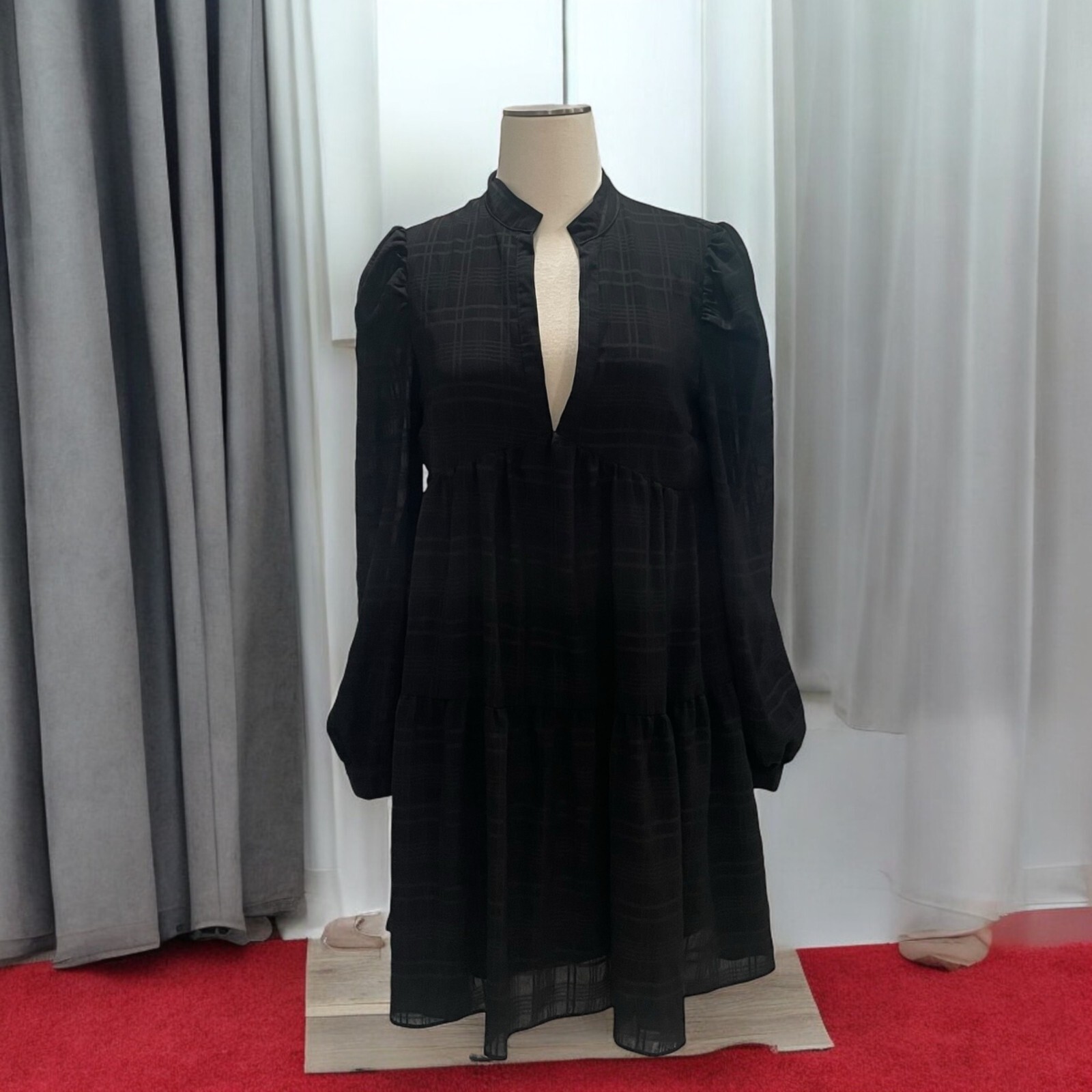 Nasty Gal Sz 8 Black Dress Tiered Skirt Plunge Boho Chic Casual Trendy Versatile