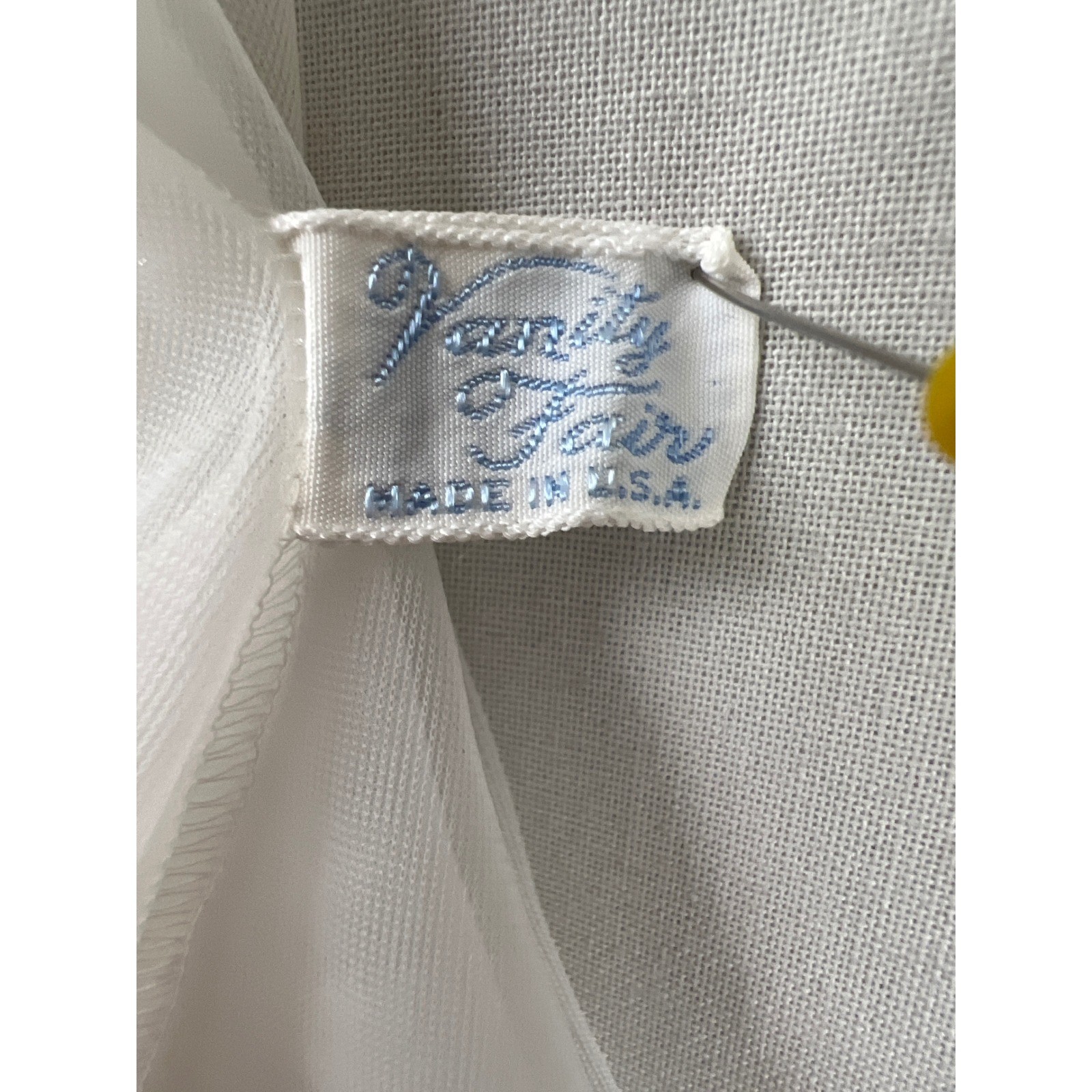 Vanity Fair Peignoir Robe Womens 34 White Vintage Lace Puff Sleeve Sheer Tricot