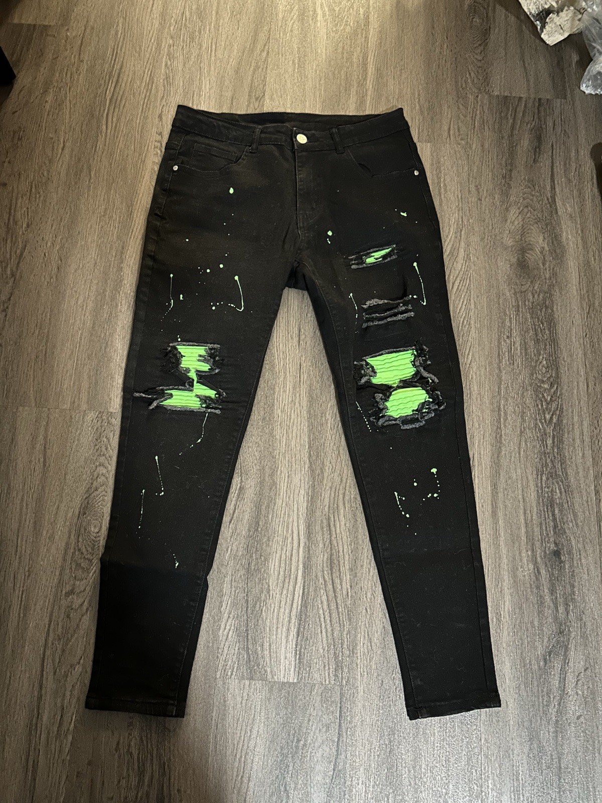 SheIn Men’s Black Straight Distressed Paint Splatter Jeans 5-Pocket Cotton