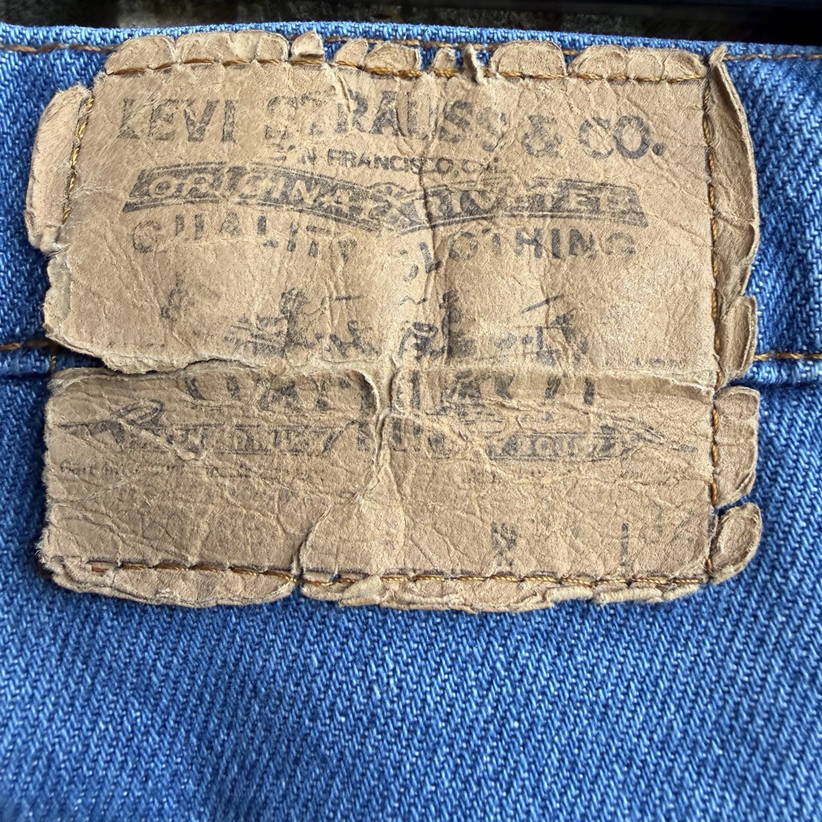🍒💣 Vintage 80’s Levi’s orange tab regular fit jeans