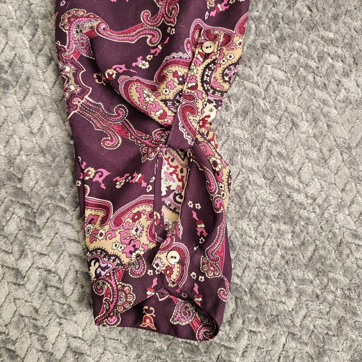 Dress Barn Womens Tunic Top Size 1X Plum Paisley Split Neck Slit Sleeve Boho