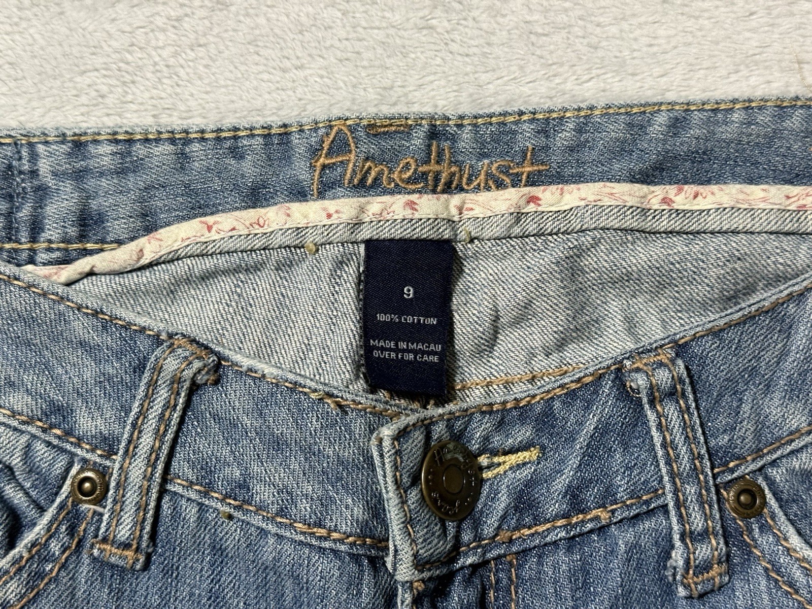 Amethyst Jeans Womens 9 Blue Bootcut Low Rise Medium Wash Distressed Style 30×31