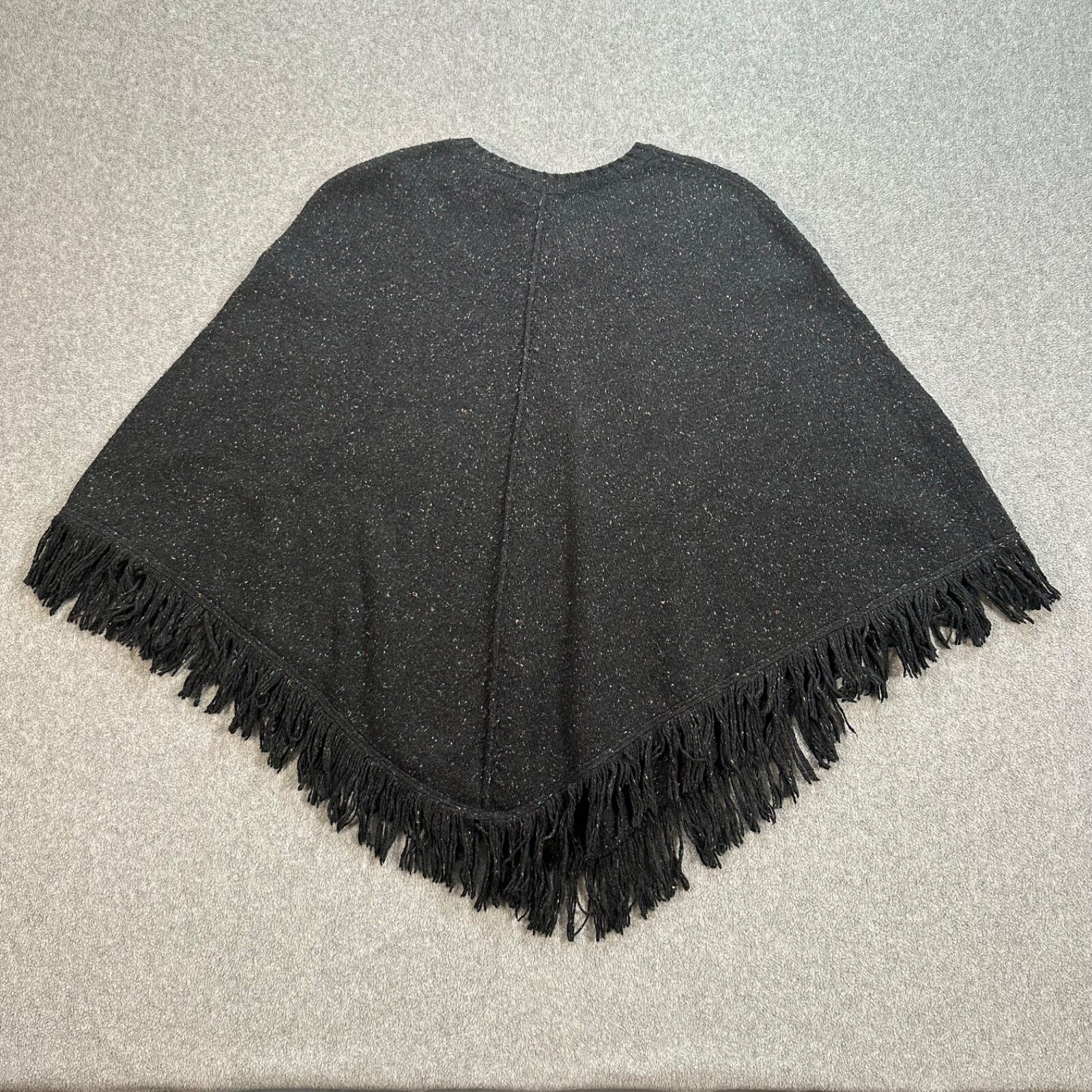 Jeanne Pierre Shawl Poncho Black Pullover Women’s Small Fringe V-Neck Wool Blend