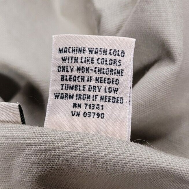 LL Bean Khakis (8 Reg) Tan. 2 Front Pockets. Cotton/Spandex. Great for Work!