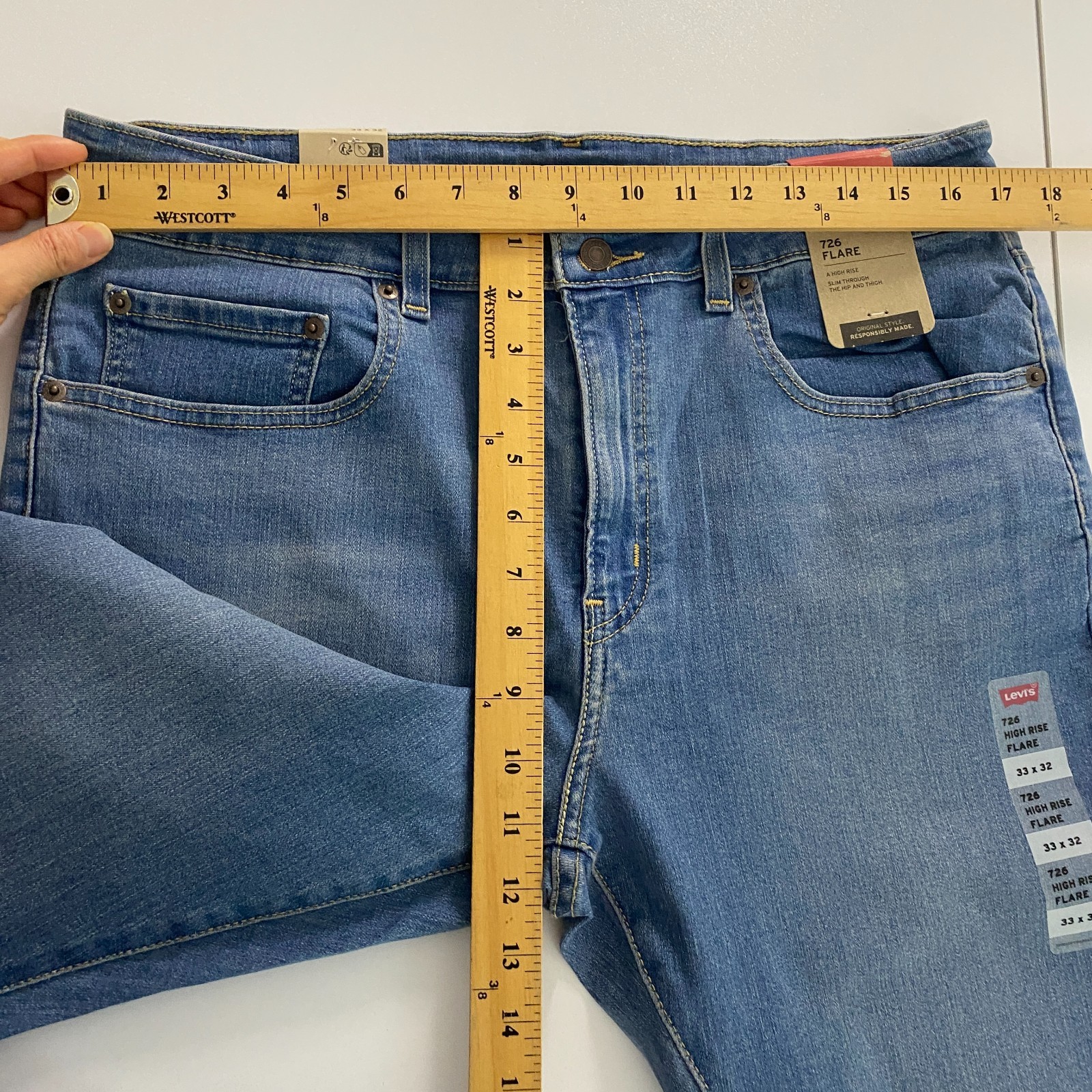 Levi’s 726 Flare Jeans High Rise Womens 33 x 32 Stretch Medium Wash
