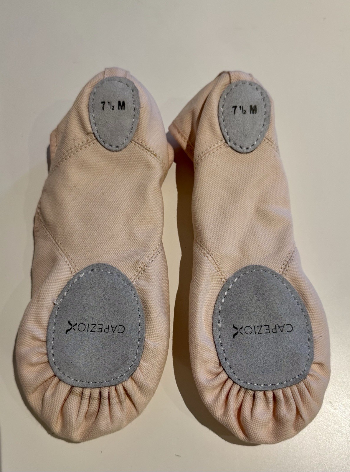 New. CAPEZIO WOMEN CANVAS JULIET DANCE SHOE US 7.5 M 2028 BALLET SLIPPER