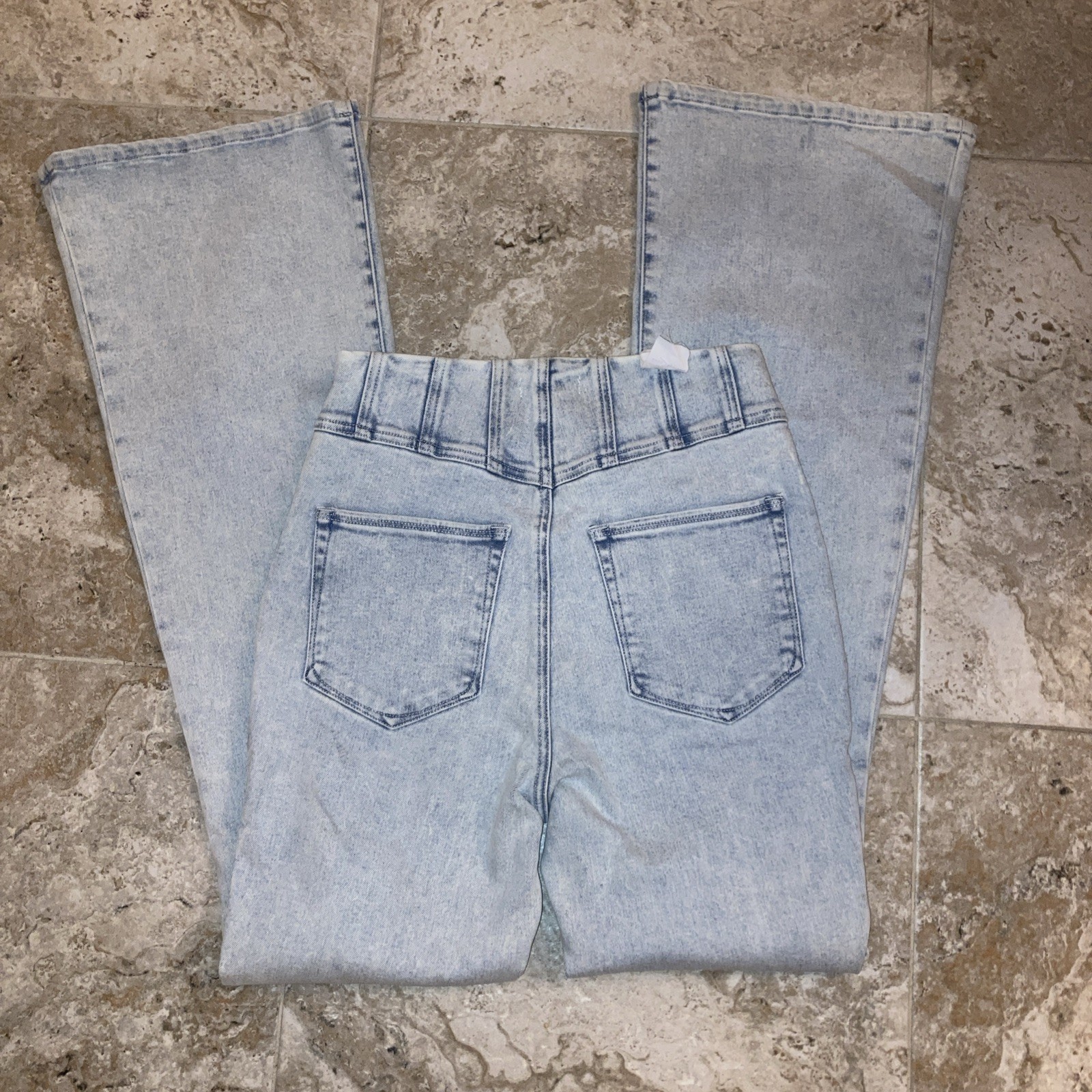 Good American Good Legs Flare Jeans – Light Wash – Size 4 – Unique Design