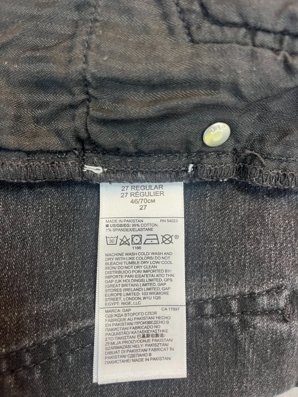 GAP 1969 Denim Cutoff Short Frayed Hem Zip Fly Women Black Size 27 / 4 Reg EUC