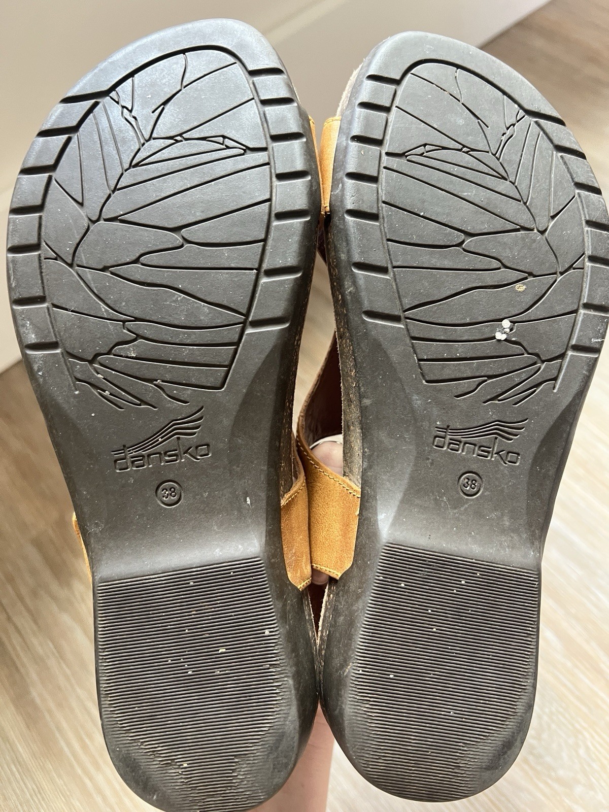 Dansko Reece Tan Leather Slingback Sandals Women’s EU 38 Comfort Toe Loop US 7.5
