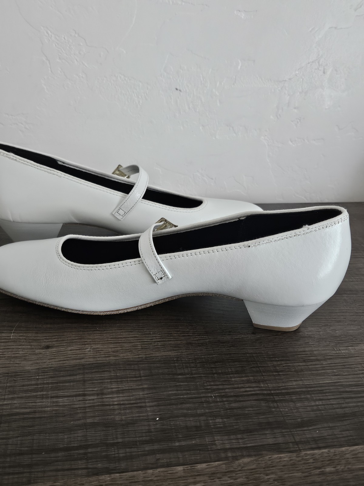 New Unworn Tic Tac Toes White Mary Jane Dance Shoes Size 8.5 Medium