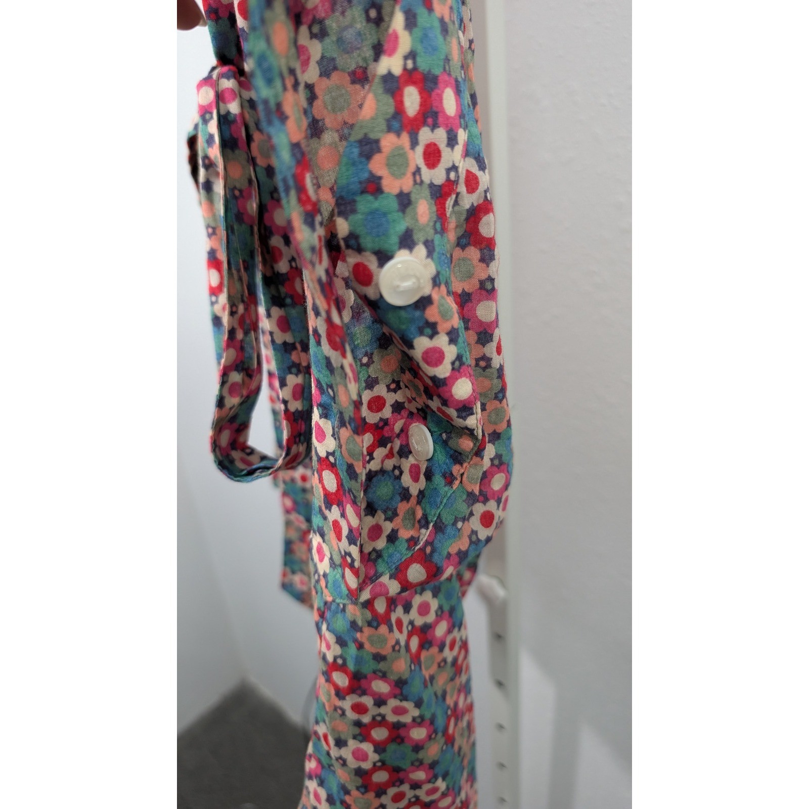 Botswana Floral Sleeveless Tie Neck Blouse Womens P Small Cotton Button Back Top