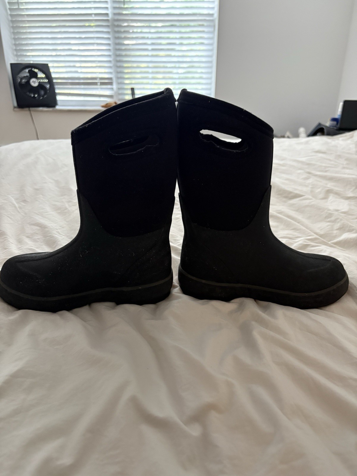 Bogs Classic II Hi Youth Black Rain Boots /US 2 /EU 33 /Rubber Pull-On