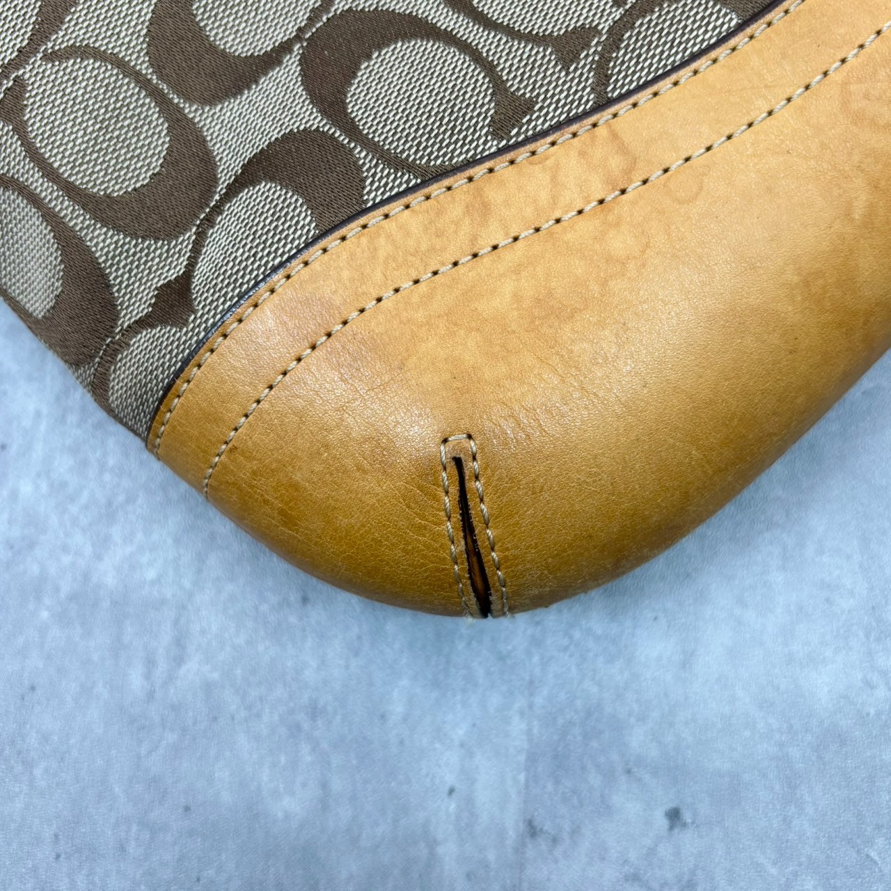 Coach F19682 shoulder bag signature canvas leather Brown Authentic From JAPAN