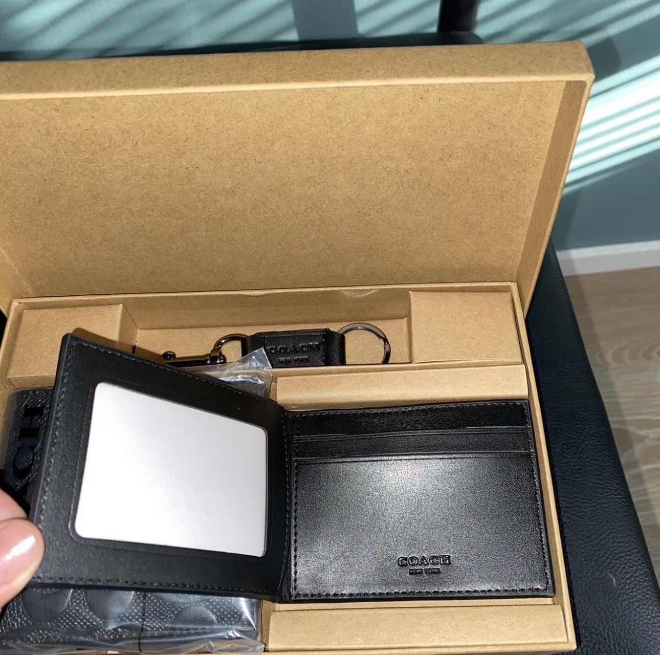 Coach Men’s 3-in-1 Wallet Boxed Gift Set Signature leather