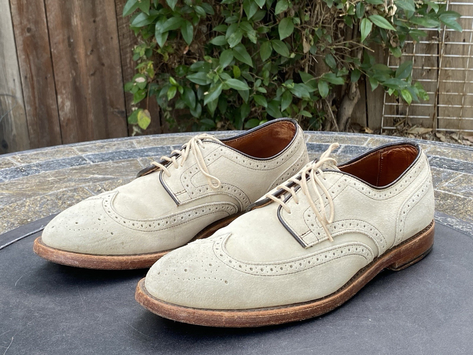 Allen Edmonds Player’s Shoe Suede Wingtip Oxfords Men’s 10 EEE Made In USA
