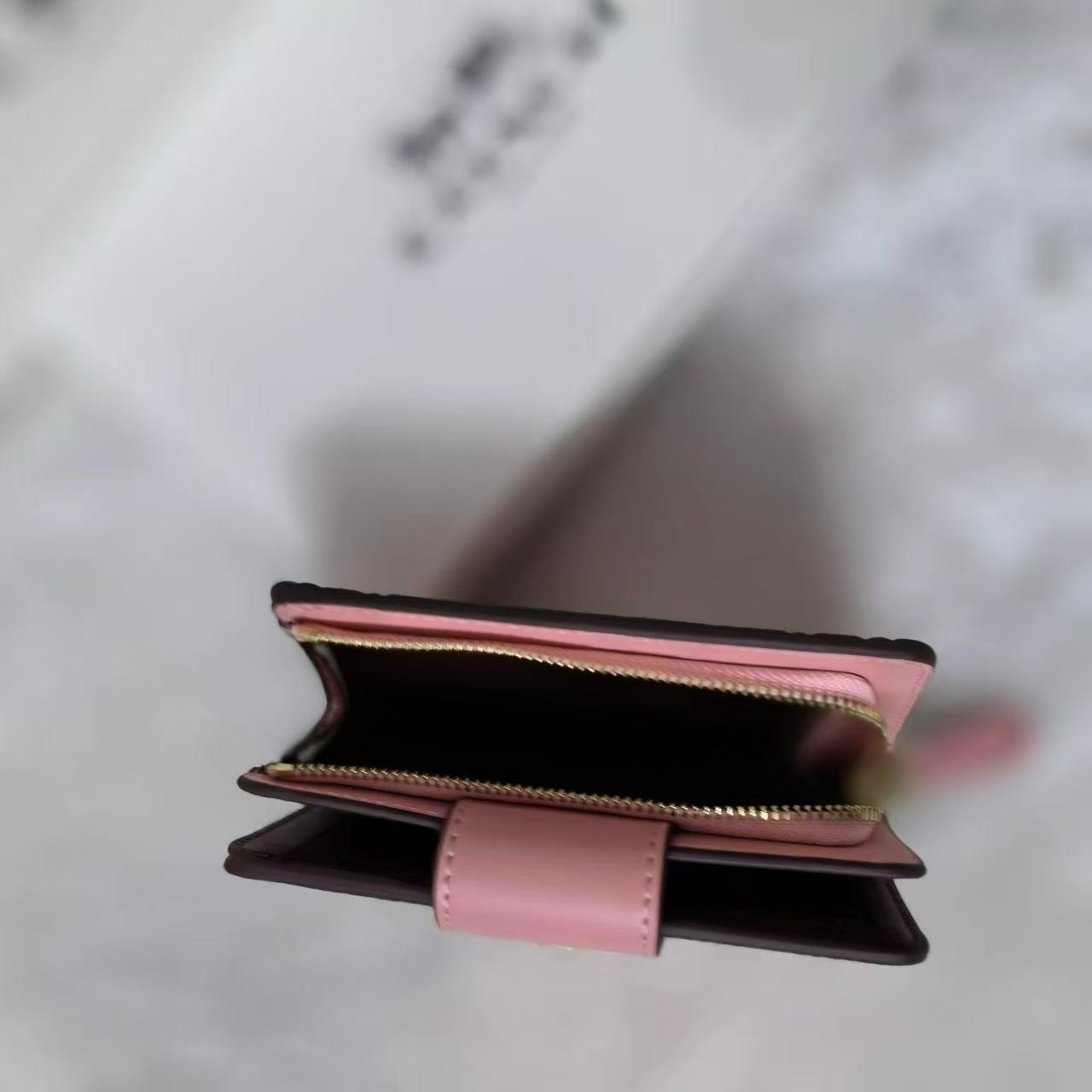 COACH Medium Corner Zip Wallet with Signature CM241 Pink Outlet New