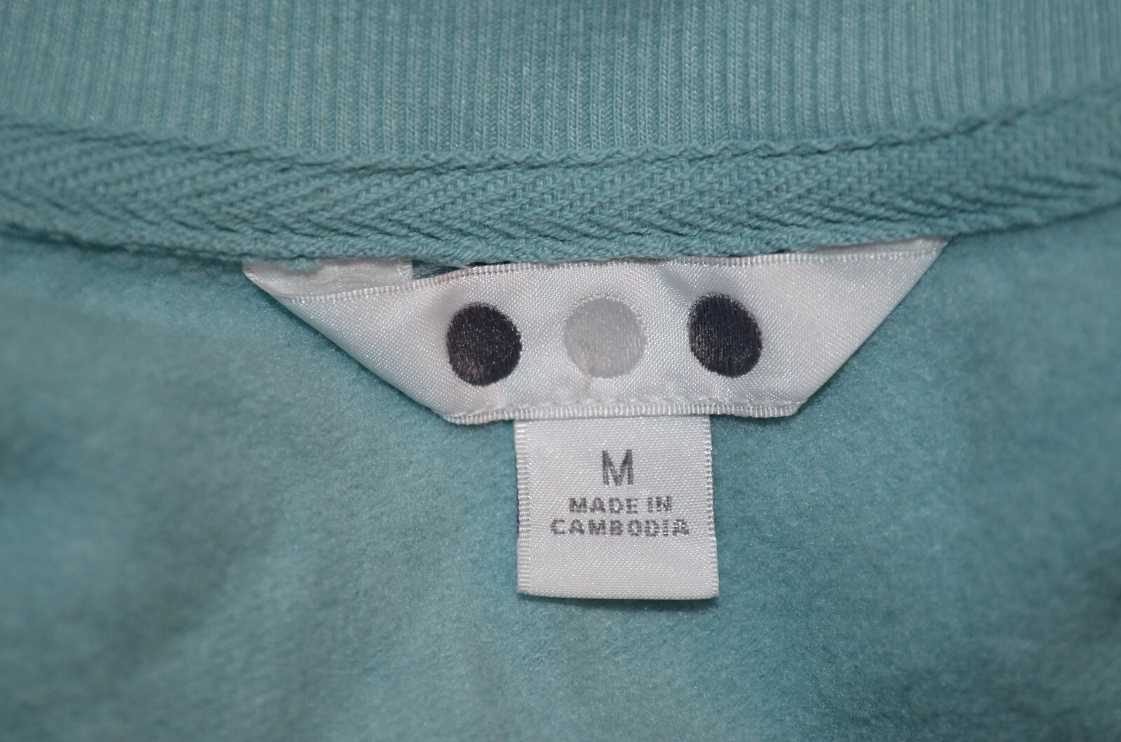 THREE DOTS ATHLEISURE ZIP NECKLINE PULLOVER TOP, size med