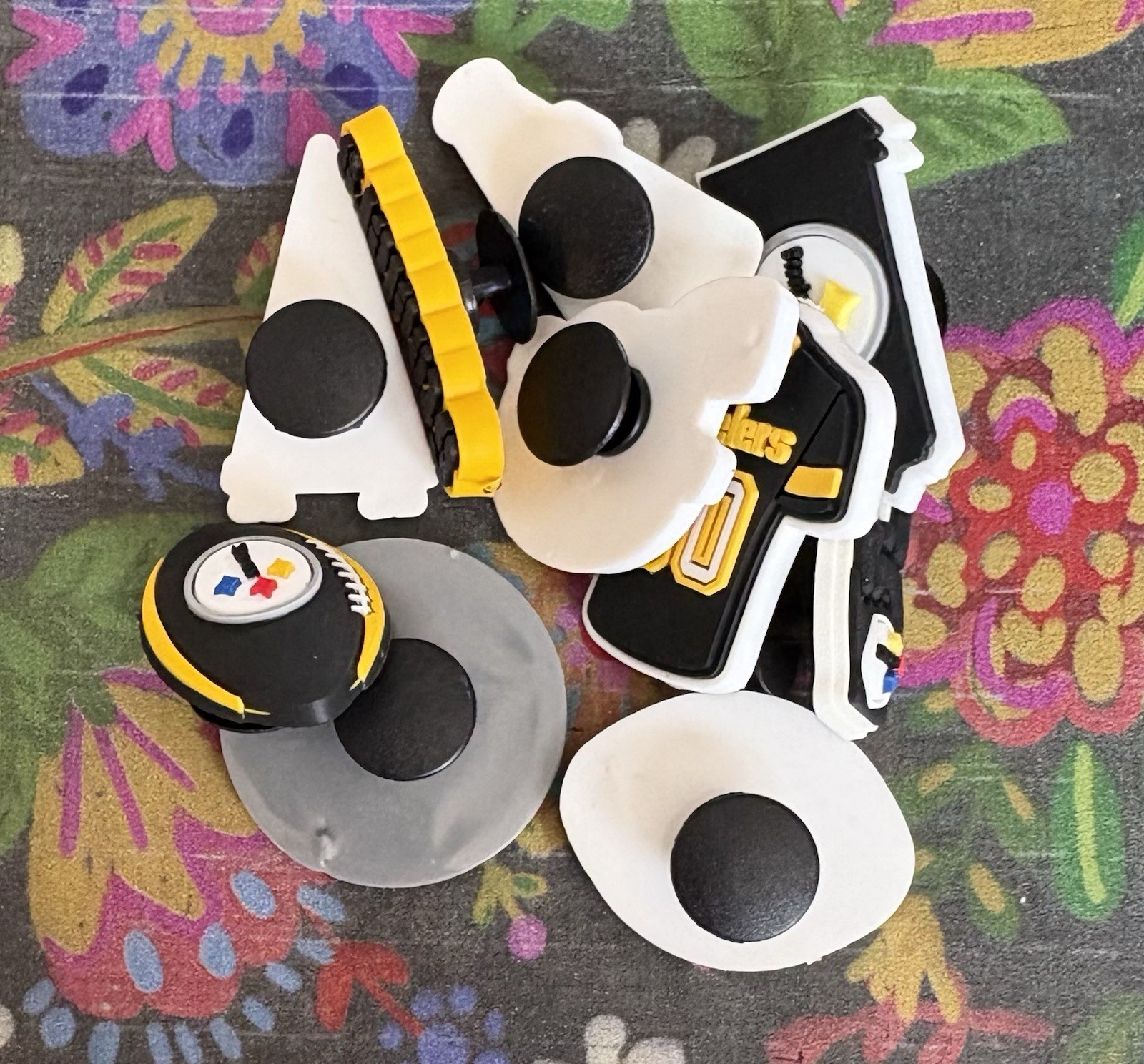 10 Piece PITTSBURGH STEELERS Shoe Charms Football Team Shoe Charms Steelers