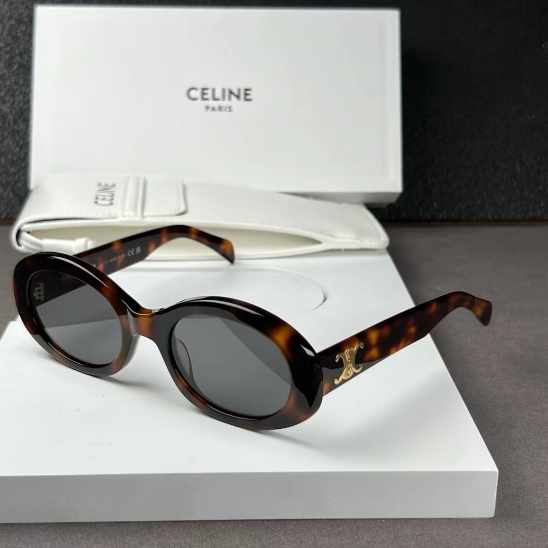 New Gold Triomphe CELINE CL40194U Havana/Gray Lens Gold Oval Women’s Sunglasses