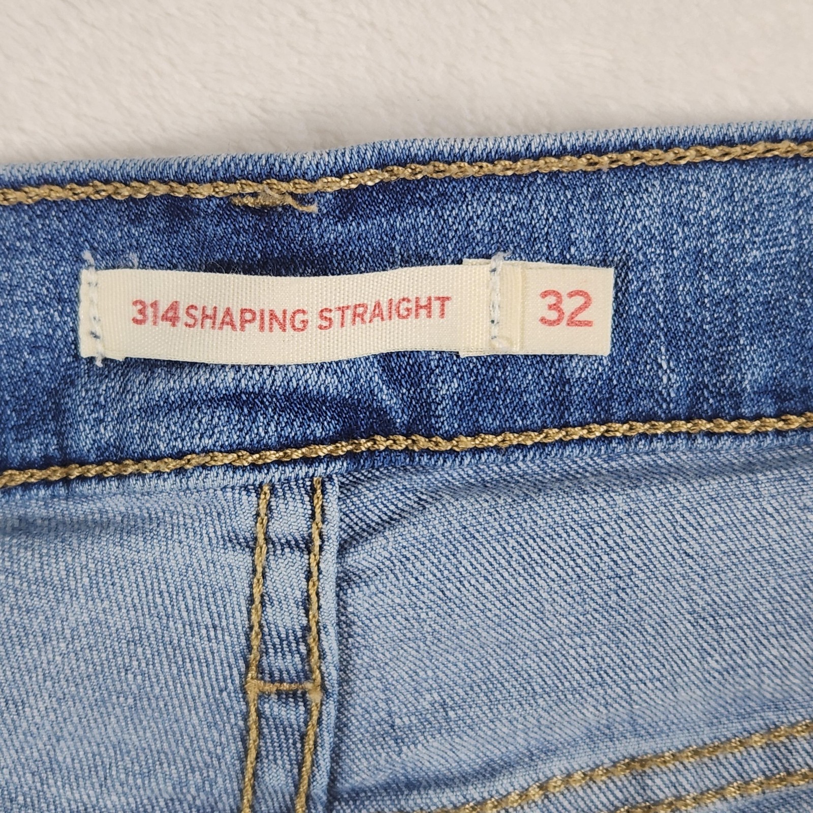 Levis Jeans Womens 32 Medium Blue 314 Shaping Straight Mid Rise Stretch Denim
