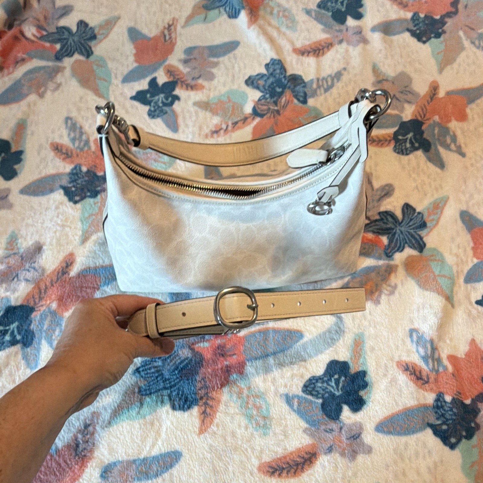 Coach Women’s Juliet Shoulder Bag in Signature Canvas