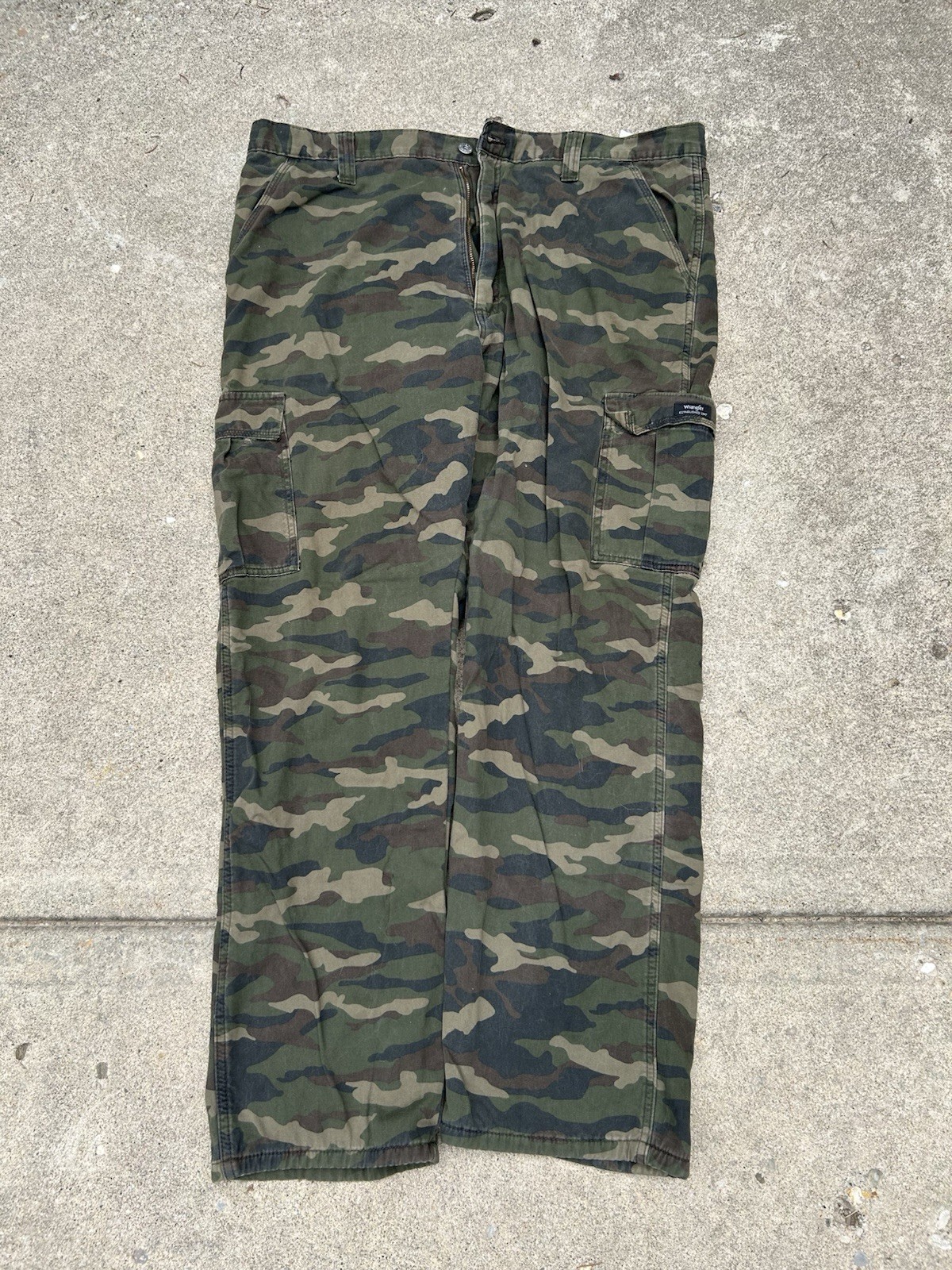 Men’s Wrangler Camo Cargo Pants 40×30 Relaxed Fit Baggy Outdoor fleece lined