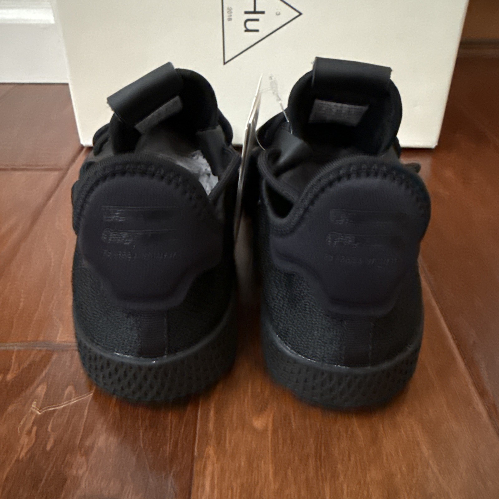 adidas Pharrell Williams Tennis Hu Size 7