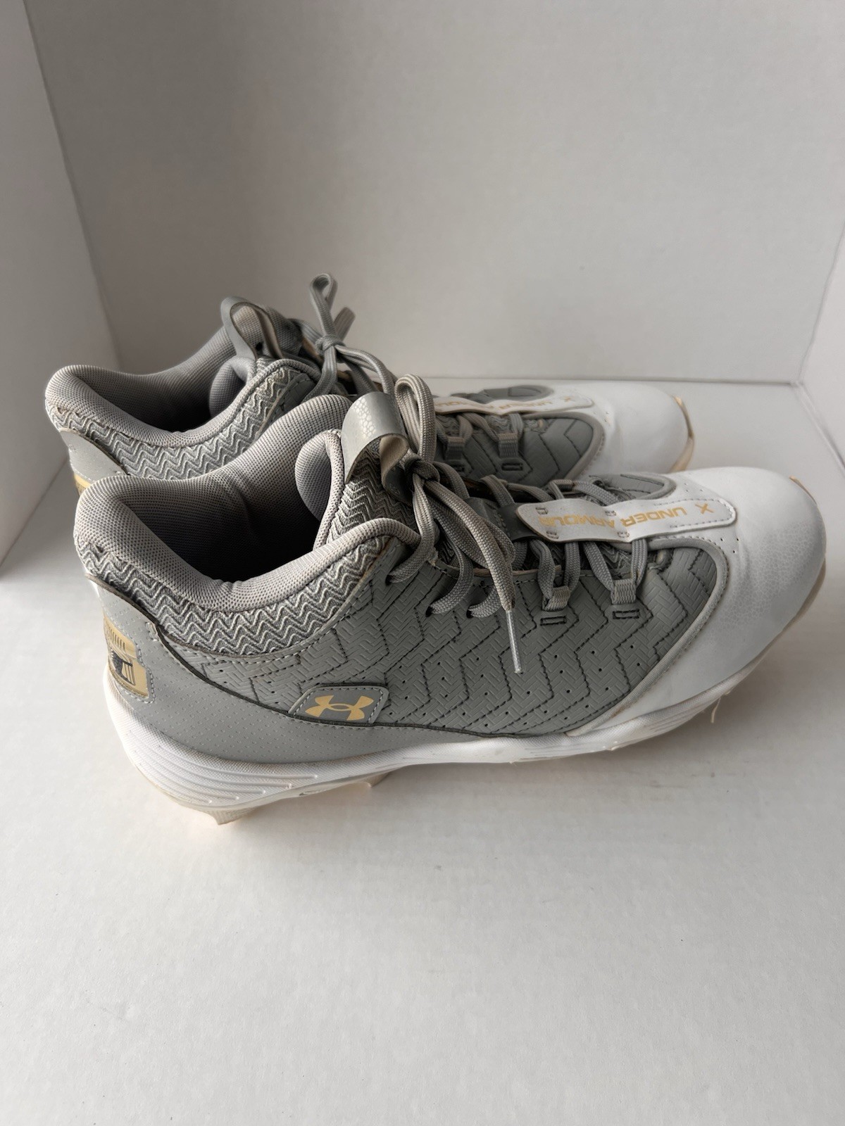 Under Armour Harper 9 RM Baseball Cleats Gray/Metallic Gold 3027442-102
