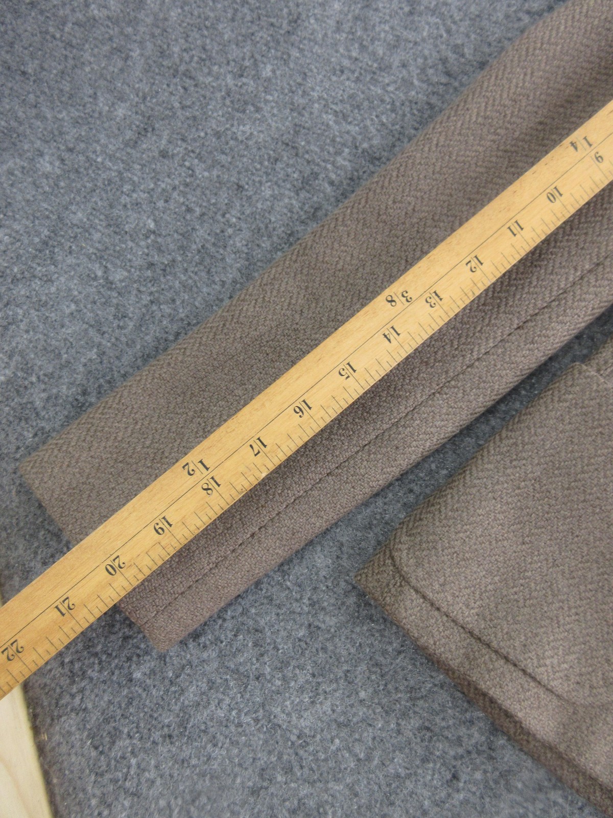 Max Mara Jacket Womens Small Beige Wool Herringbone Button Front Stand Collar