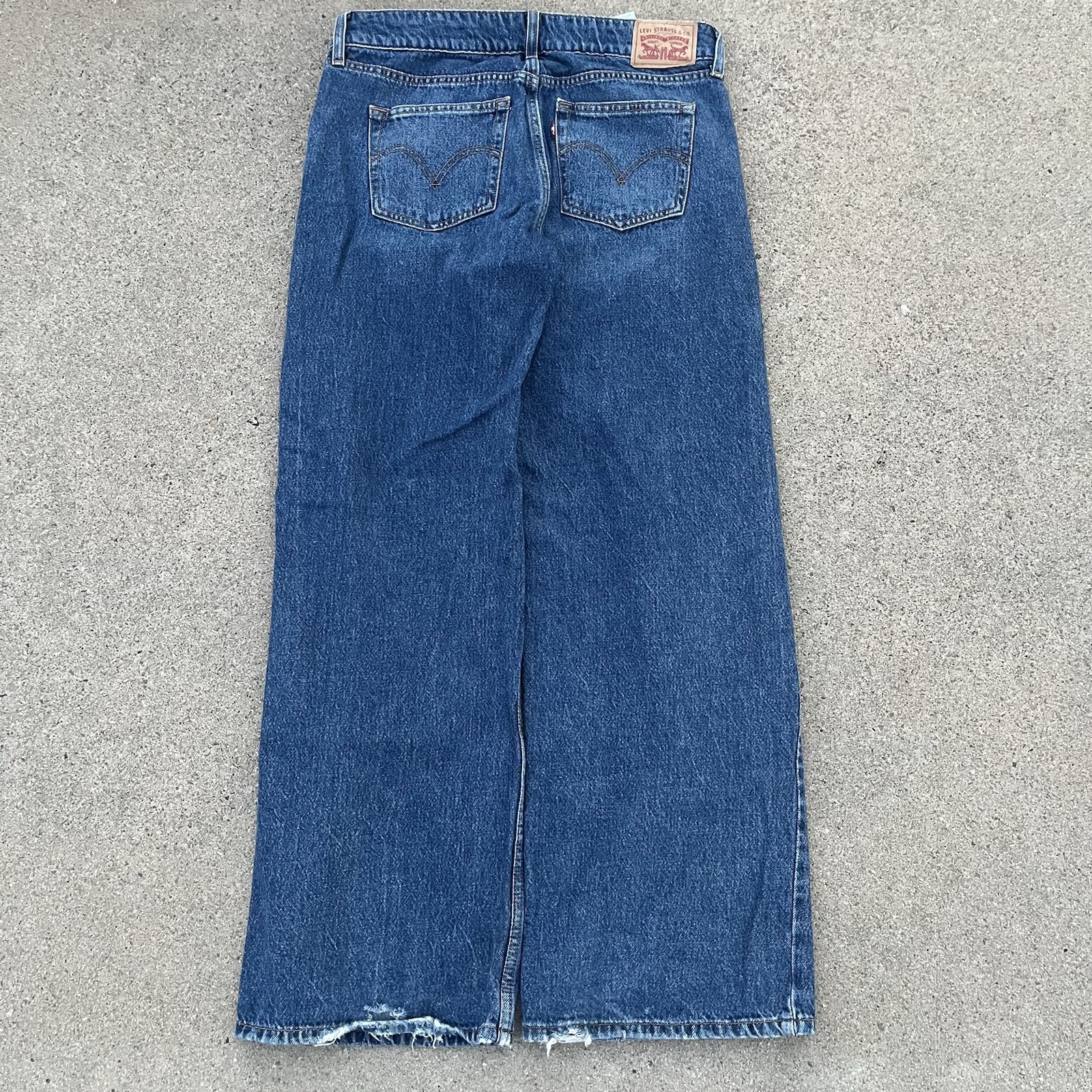 Levi’s Women’s Blue Denim Low Rise Straight Jeans, Regular Fit, Size 30