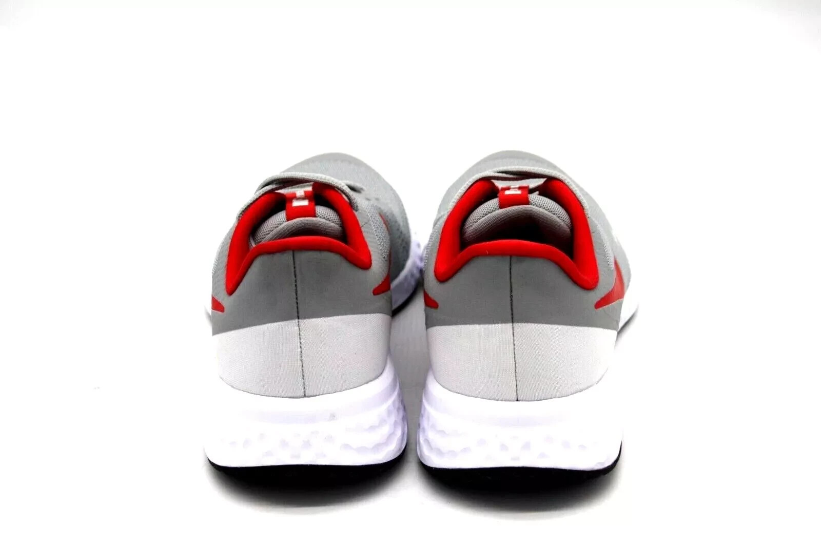 Nike Revolution 5 (GS) Grey/Red Kids Size 6Y BQ5671 013