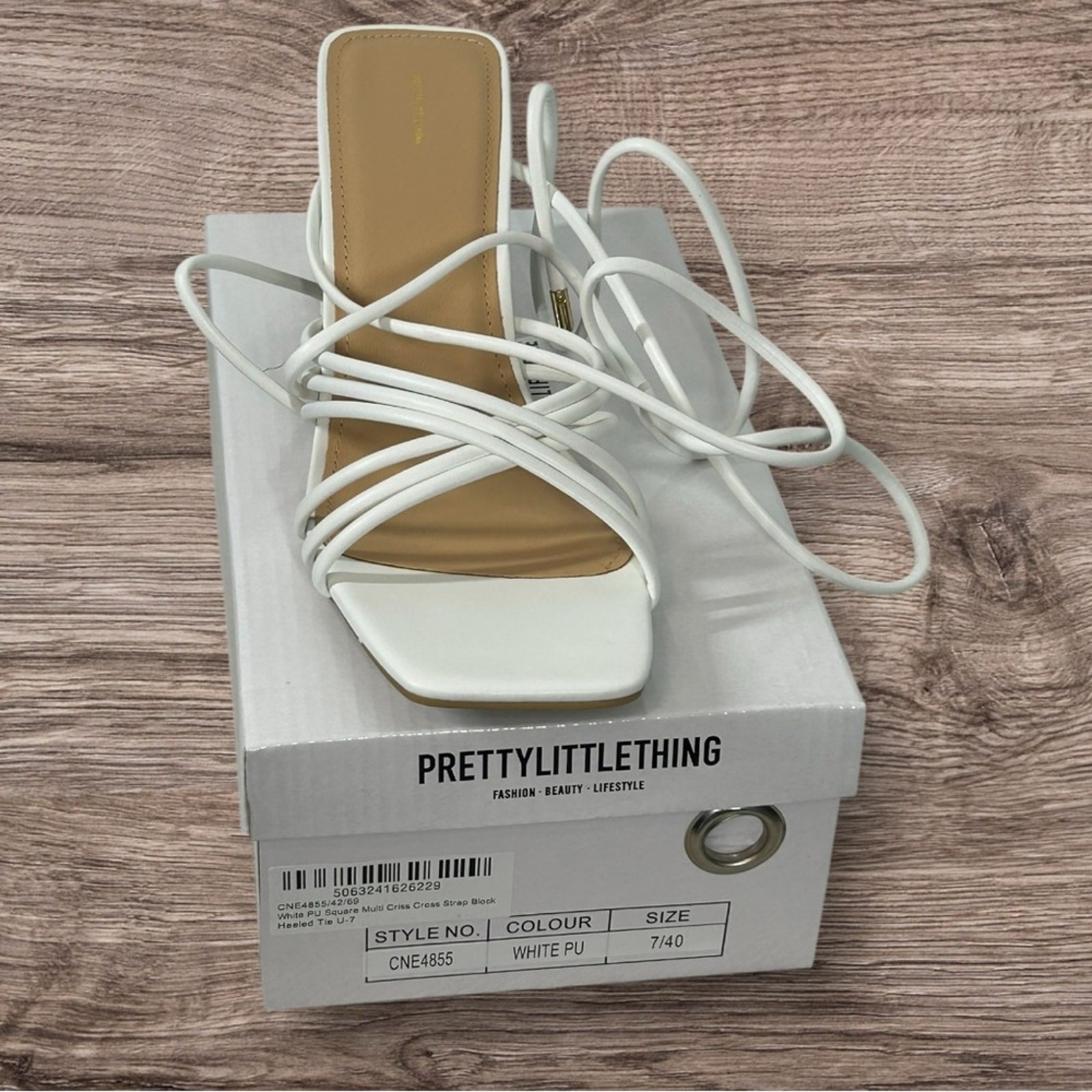 PrettyLittleThing White Strappy Block Heel Sandals Square Toe NIB Multi Size