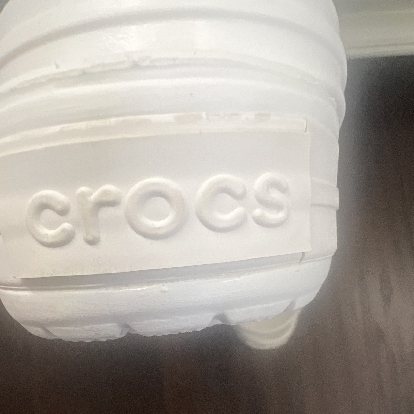 Crocs Classic Clog White Slip-On Unisex Sandals Solid Pattern