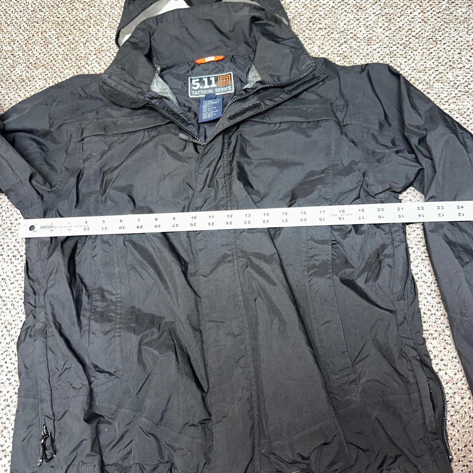 5.11 Tactical Series Response Jacket Black Nylon Hooded Duty Windbreaker Mens M