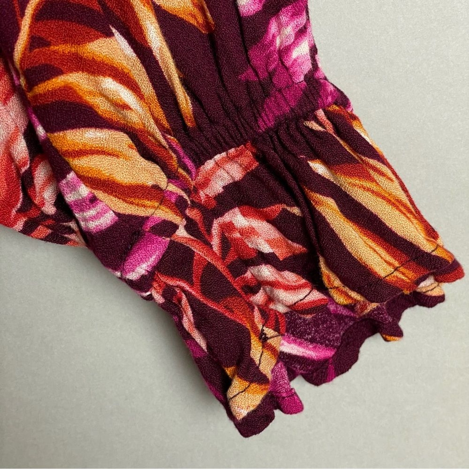 Sofia Jeans Sophia Vergara Tropical Dress Ruffle Hem Long Sleeves Medium