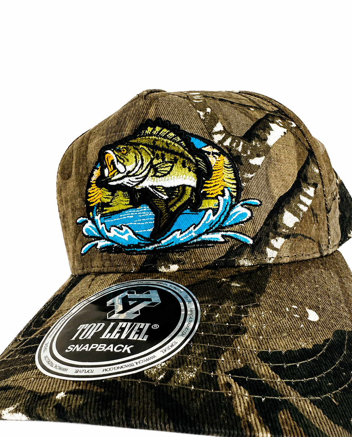 Men’s Camo Snapback Hat – Embroidered Bass Fish Design-Camo Gr
