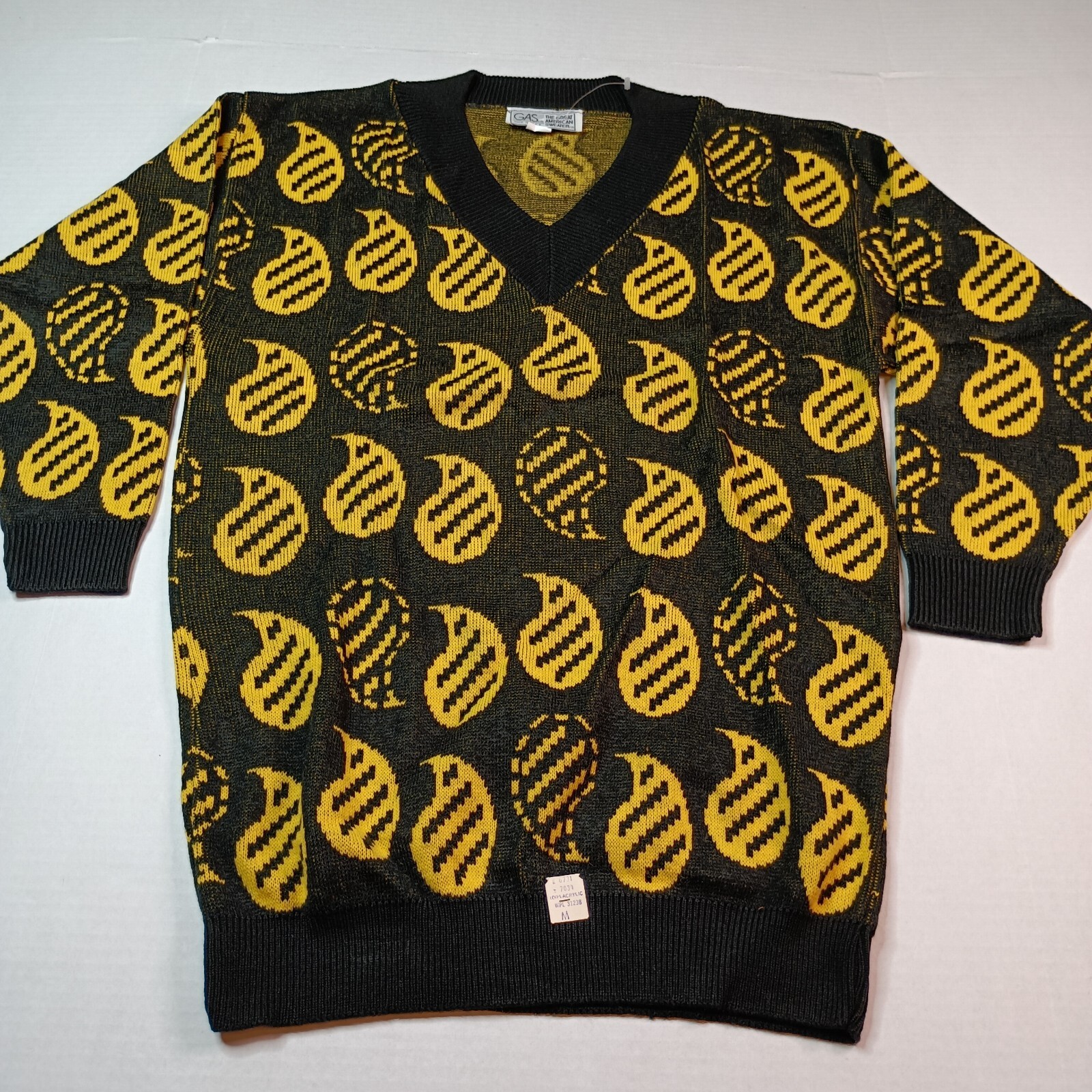 Vintage The Great American Sweater Women’s M Black Yellow Apostrophe All Over