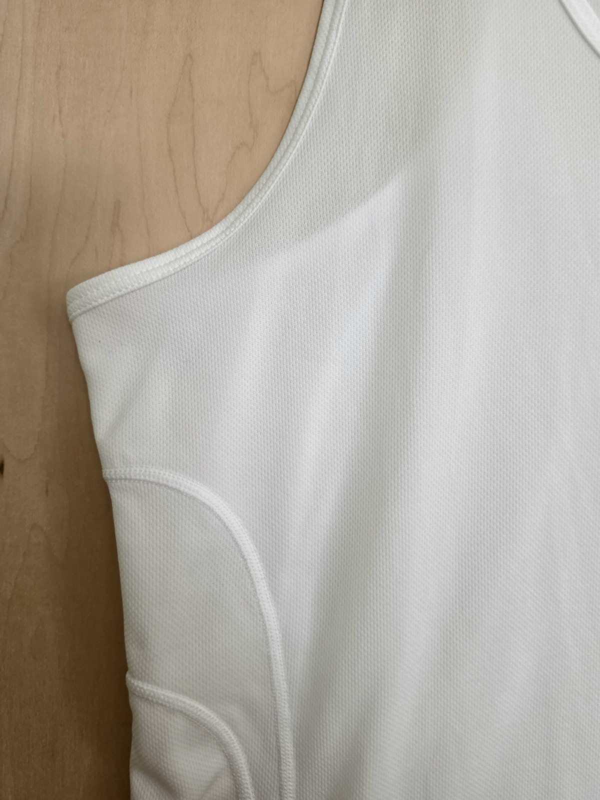 Reebok Women’s Athletic Tank Top White Size XL Play Dry Racerback Activewear Gym