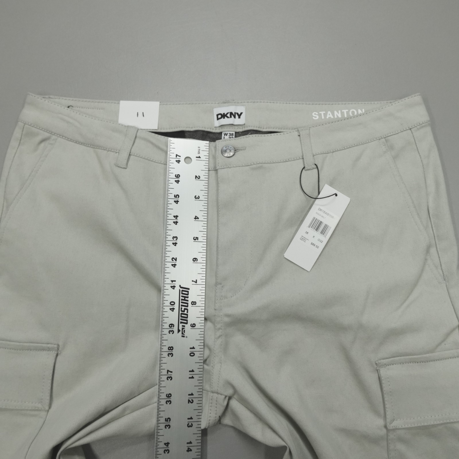 DKNY Ultimate Stretch Cargo Pants Slim Fit Men’s Size 38×32 Rock Salt