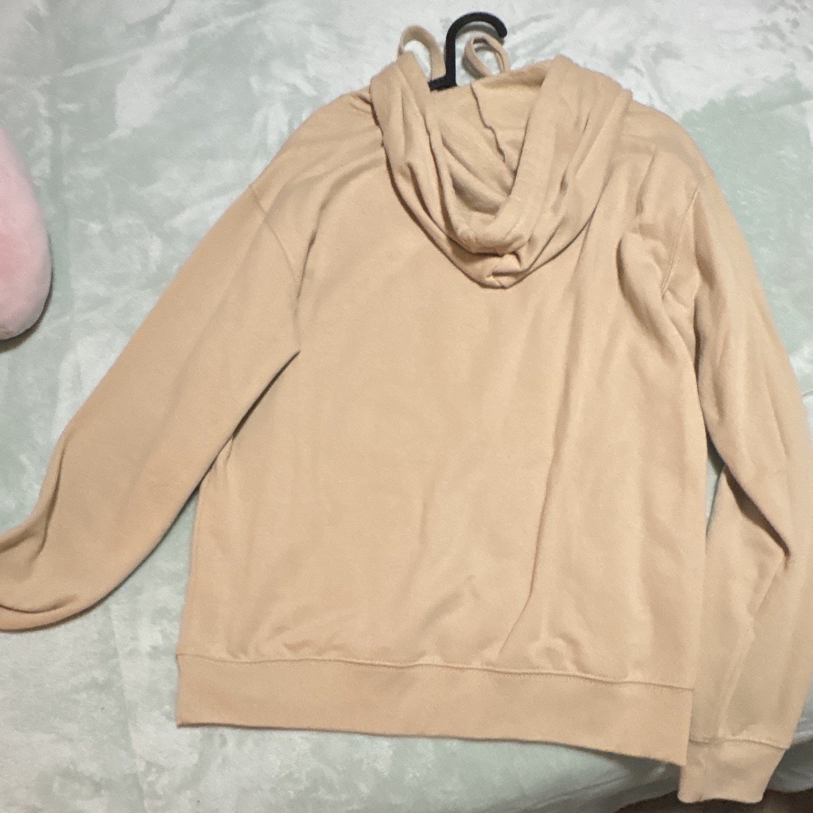 Disney Winnie the Pooh Beige Pullover Hoodie M Graphic Print Pockets Hooded