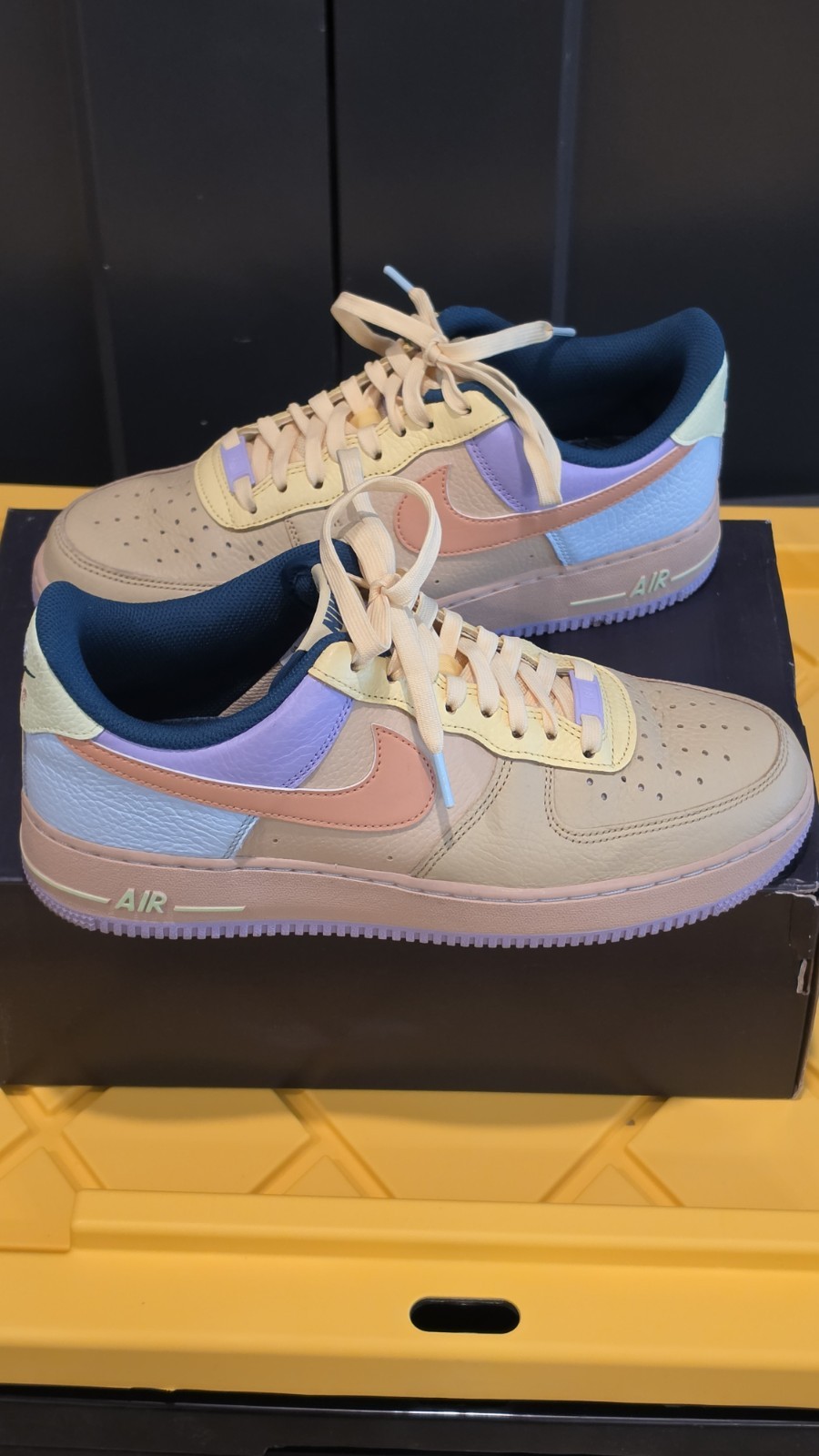 Nike Air Force 1 ’07 LV8 Multicolor Colorblock Beige Peach Blue Men’s Sneakers