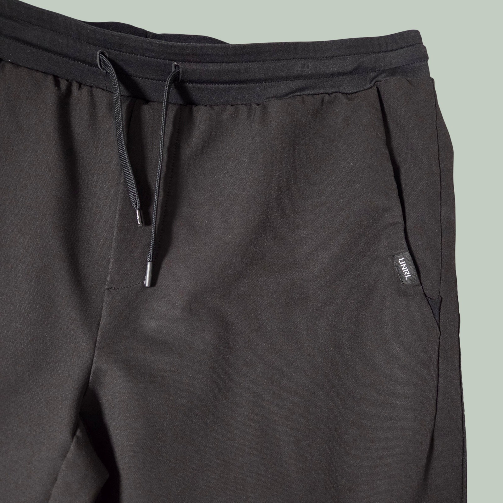 UNRL Mens XL Apex Jogger Pants Black Performance Stretch Commuter Drawstring