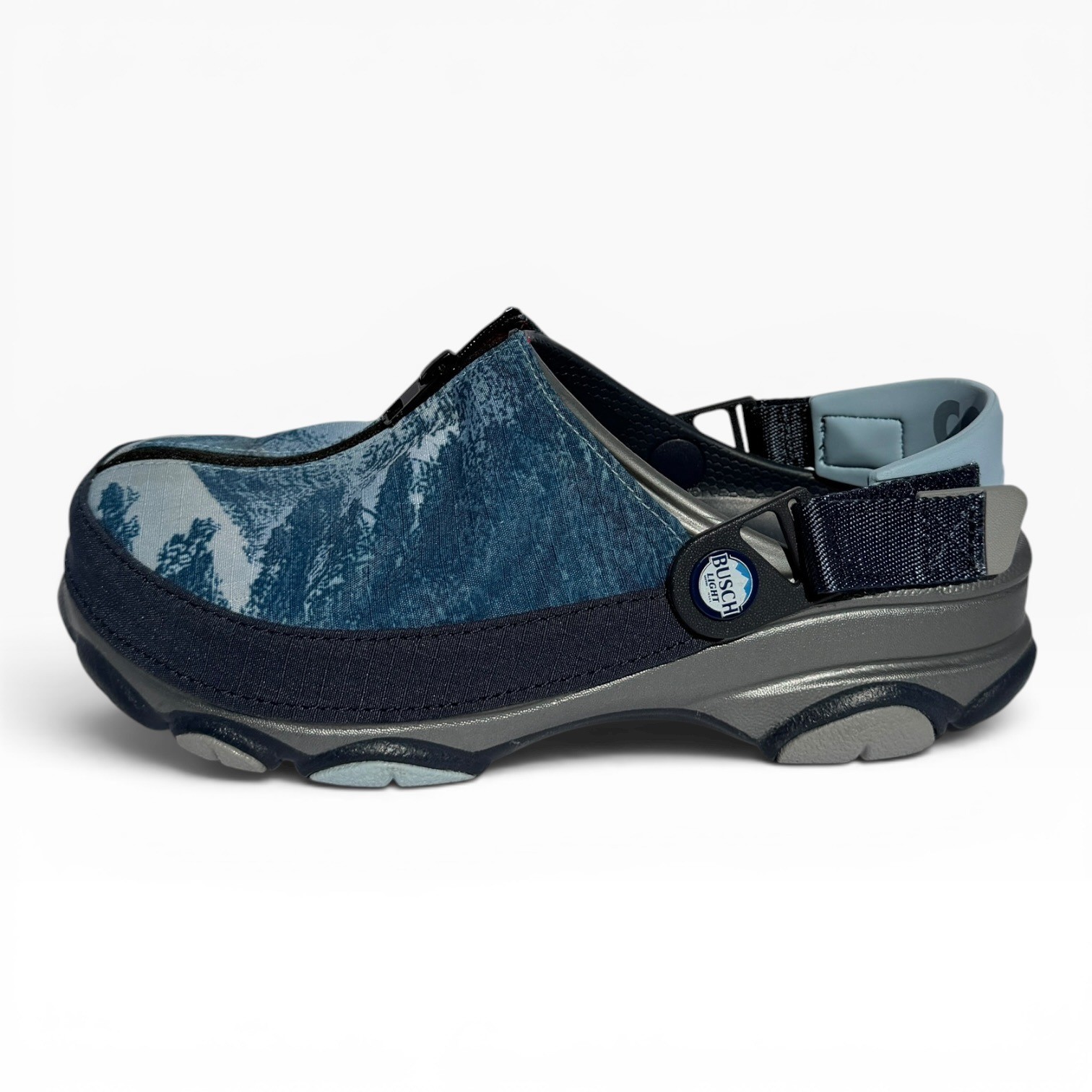 Crocs x Busch Light All Terrain Clogs Kids M4 W6 Insulated Blue Mountain Zip