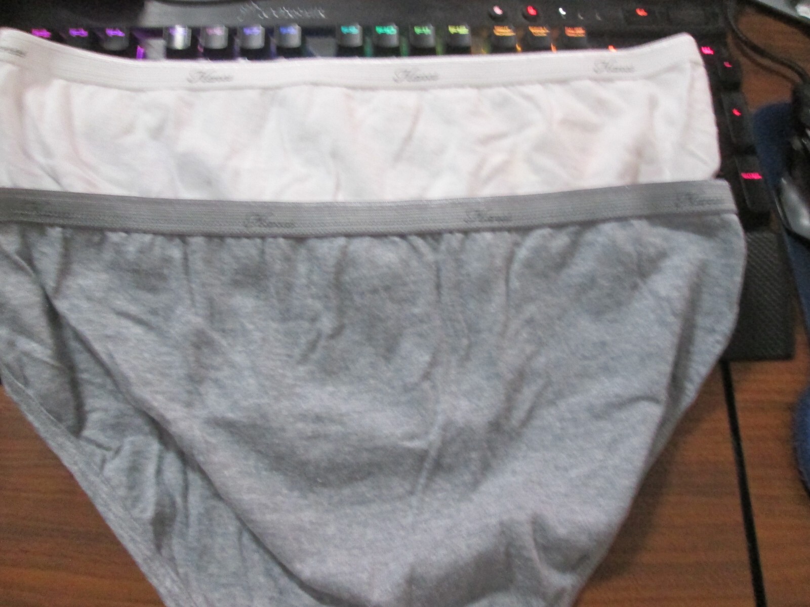 New Hanes Bikinis💕 Size 6 White + Gray Heather 75% & 100% Cotton